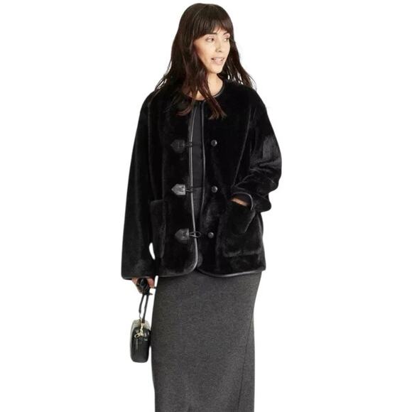 Universal Thread Women's Faux Fur Black Coat Size XL - Picture 3 of 9